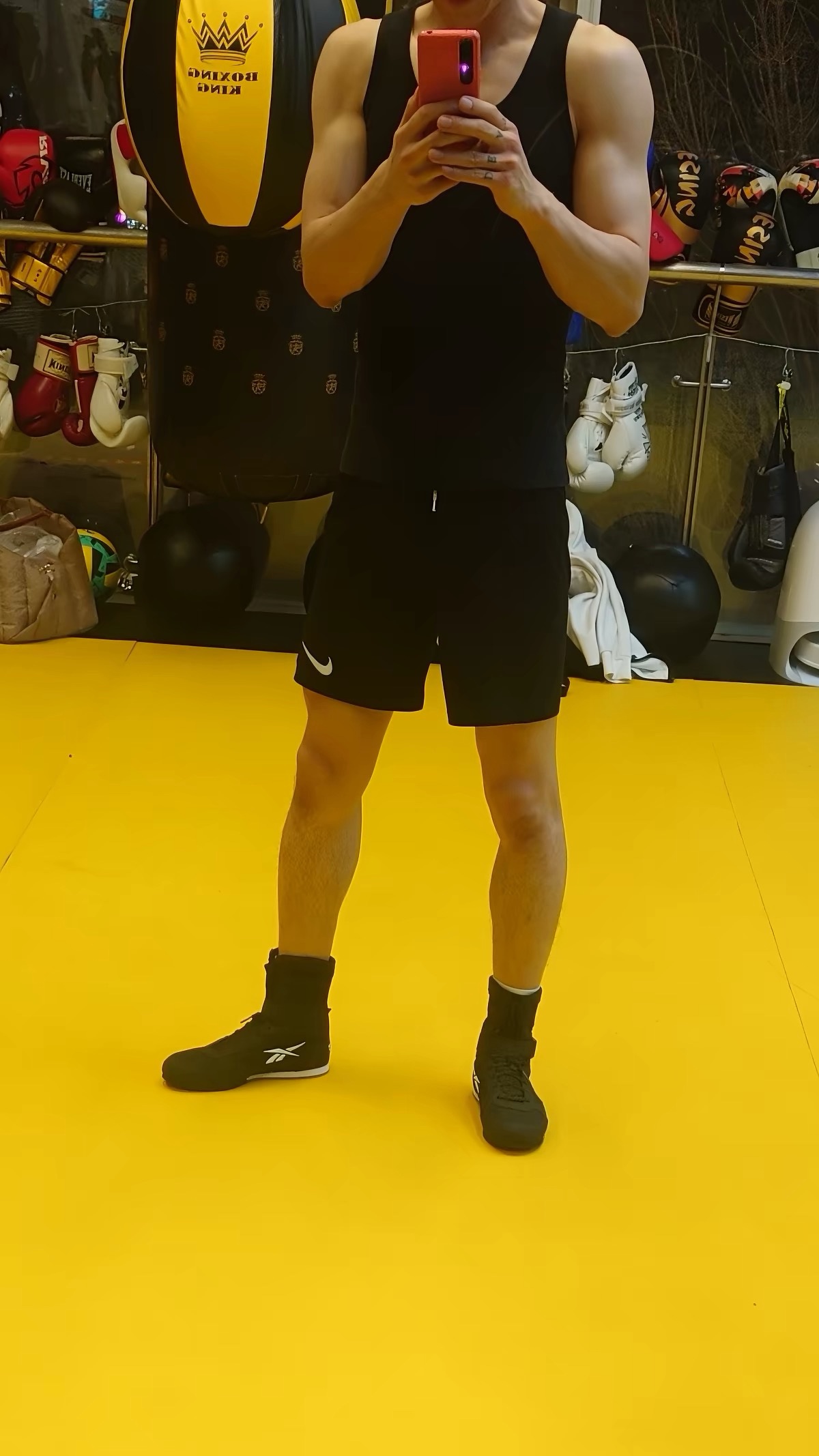 Buyer photo: black Reebok boxing boots worn in the gym